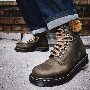dr martens daytona desert boot
